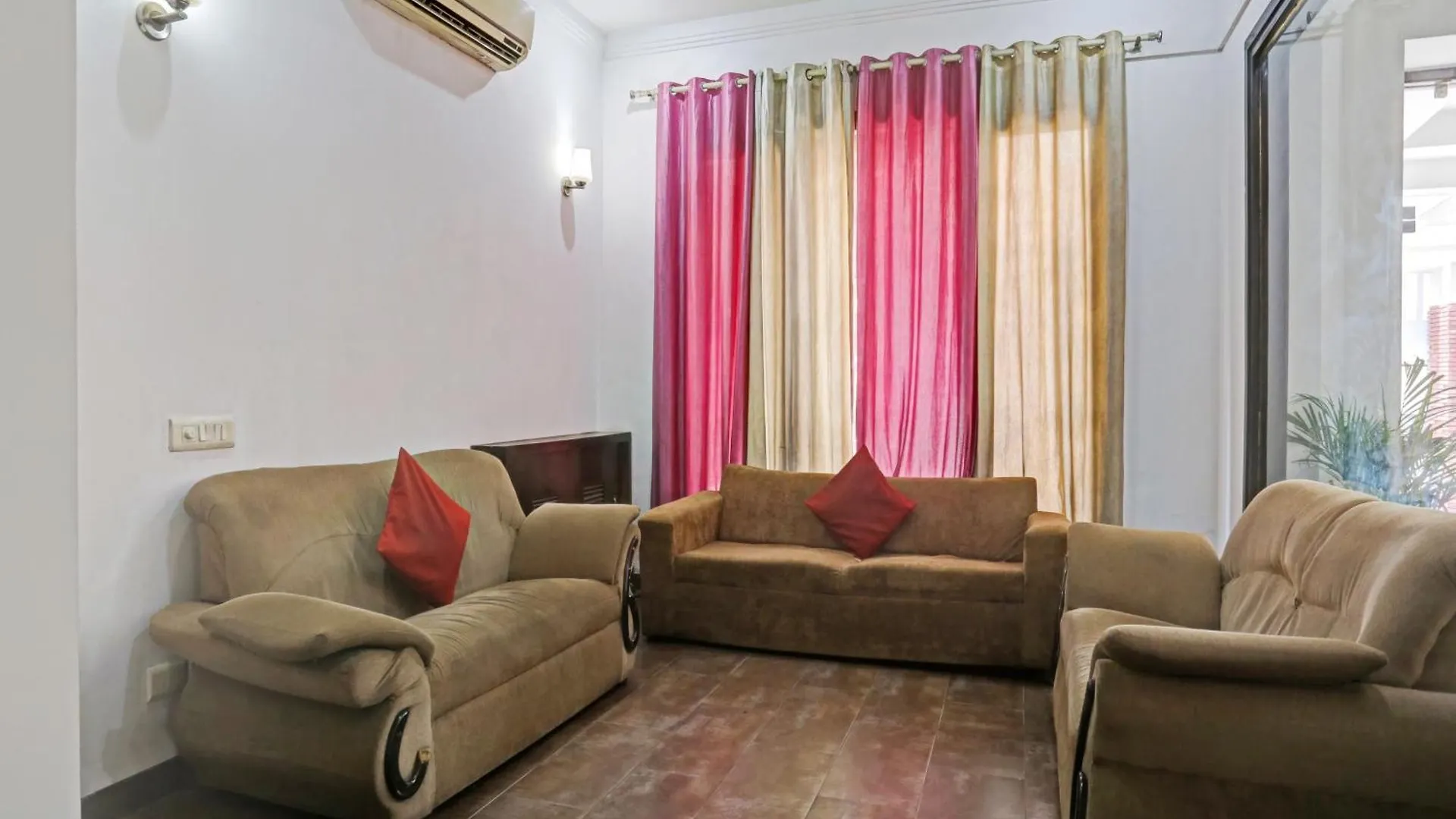 Hotel O White Lily Residency Gurgaon 3*,  Inde