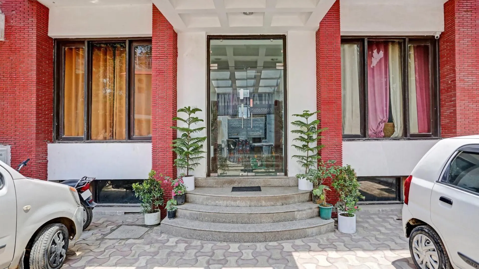 Hotel O White Lily Residency Gurgaon 3*,  Inde