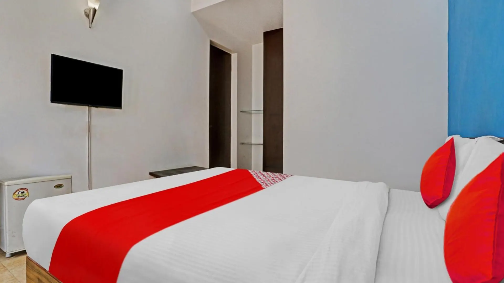 Hotel O White Lily Residency Gurgaon